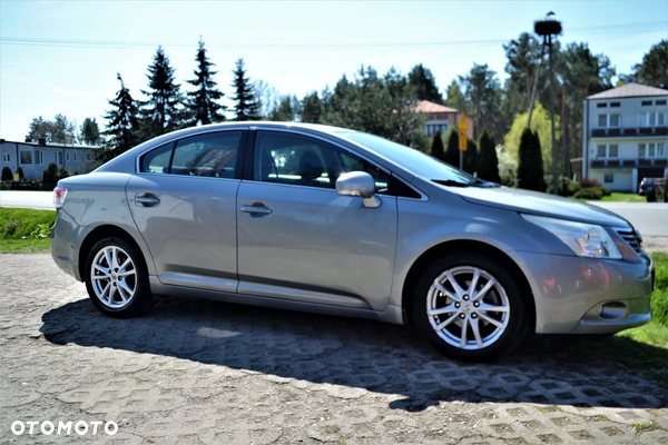 Toyota Avensis 1.6 Premium