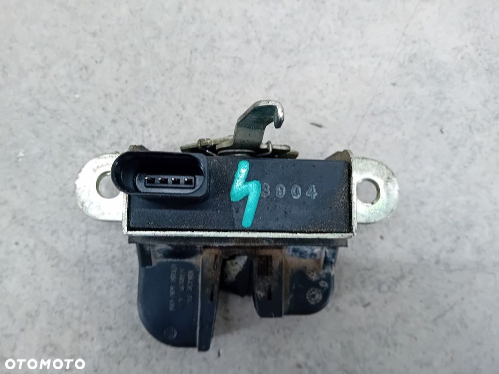 ZAMEK KLAPY VW TOURAN I 1T0827505D - 2