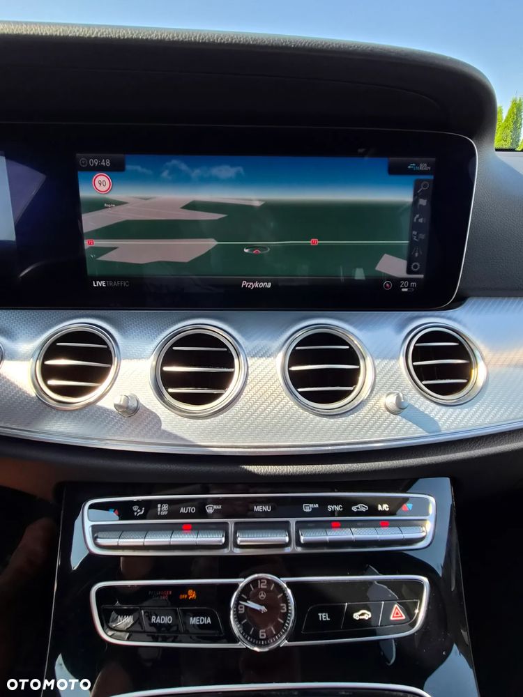 Mercedes-Benz Klasa E 400 d 4Matic All-Terrain 9G-TRONIC Avantgarde - 18