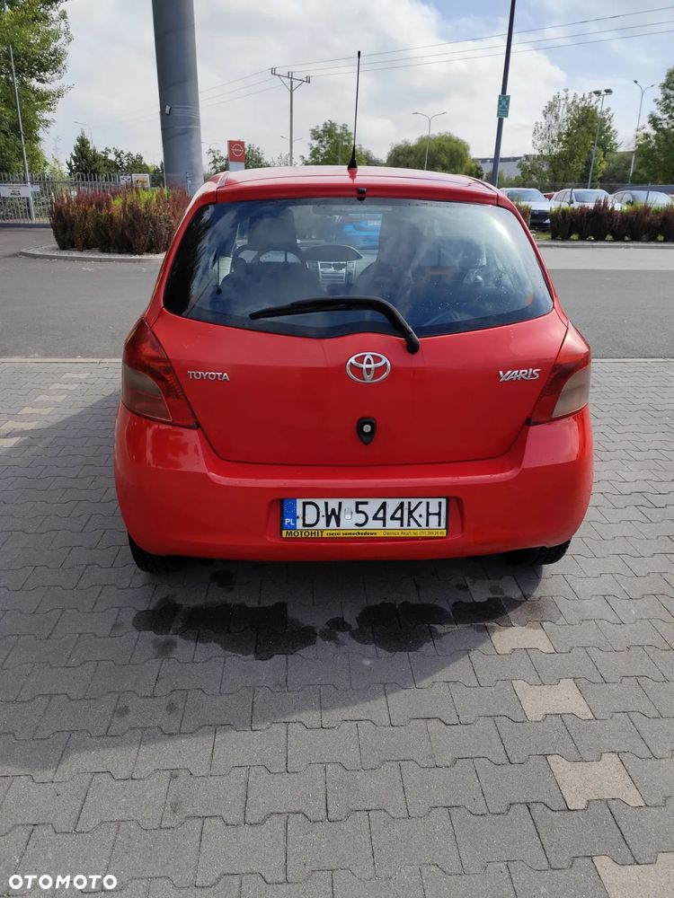 Toyota Yaris 1.0 Luna - 7