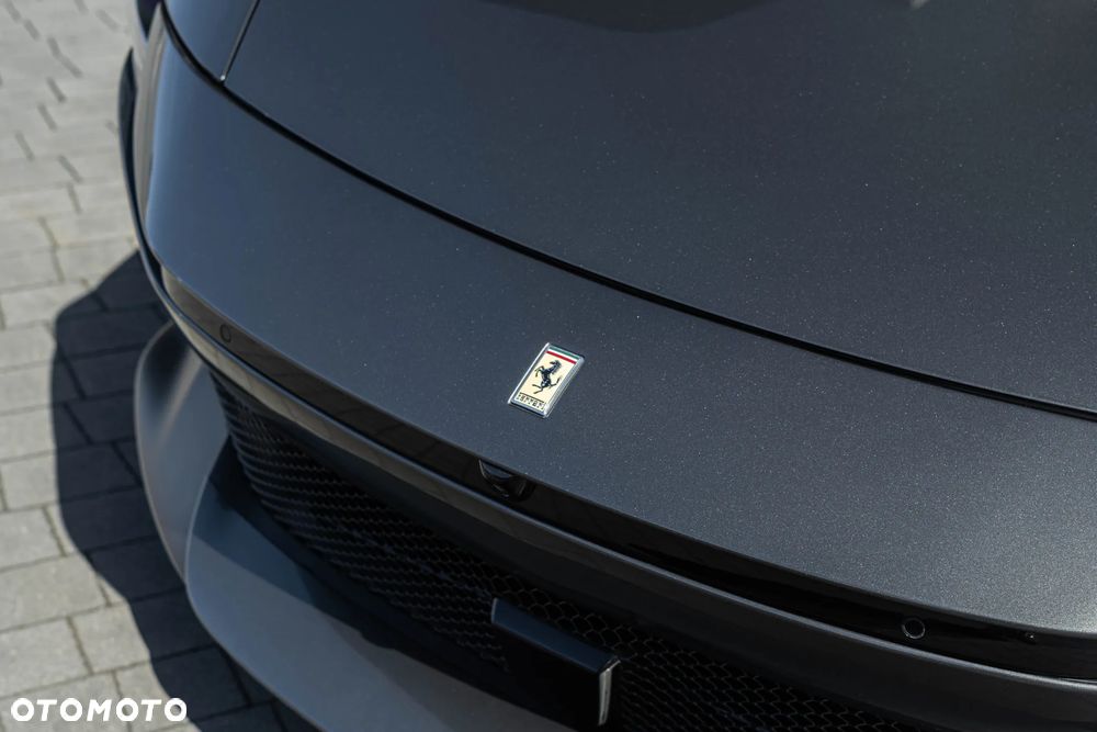 Ferrari Amalfi - 9