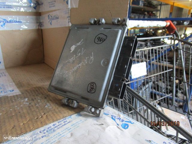 Centralina 8200565863  8200495479 RENAULT MEGANE 2 2006 1.5DCI SIEMENS RENAULT MEGANE 2 2005 1.5DCI 105CV 5P CINZA SIEMENS - 3