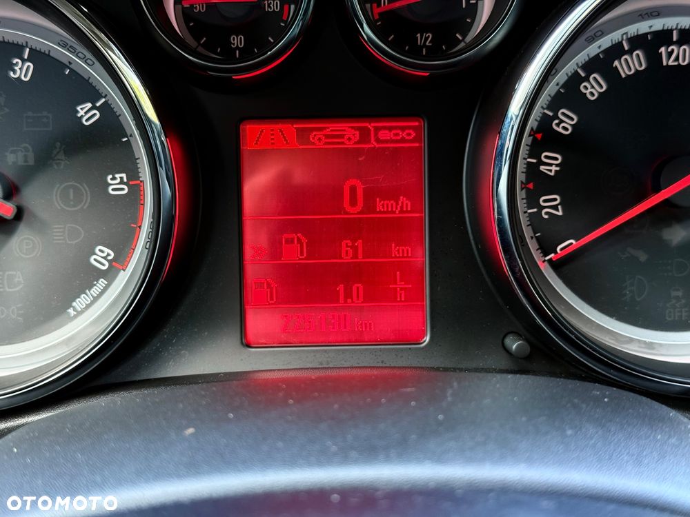 Opel Astra 1.6 CDTI Sport - 28