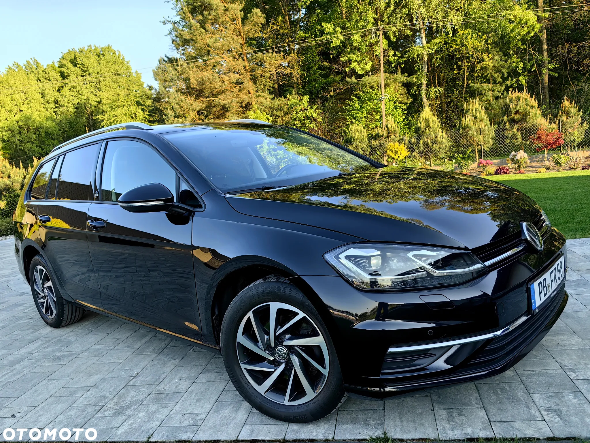 Volkswagen Golf 2.0 TDI DSG Sound - 23