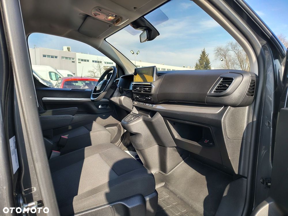 Peugeot Traveller - 7