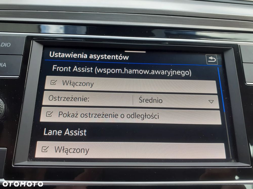 Volkswagen Passat - 16