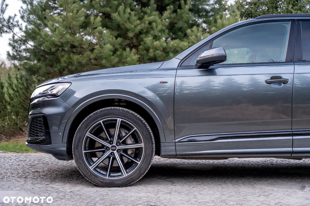Audi Q7 55 TFSI quattro tiptronic S line - 16