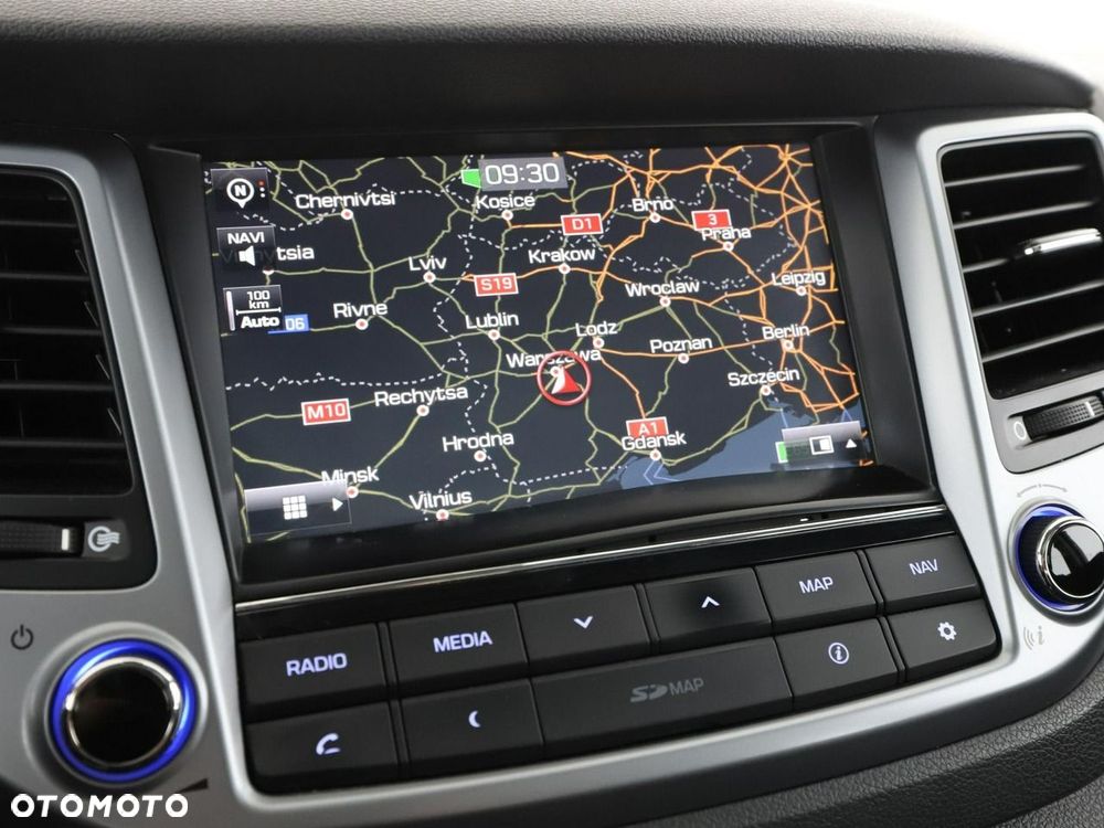 Hyundai Tucson 1.7 CRDI BlueDrive Style 2WD - 25