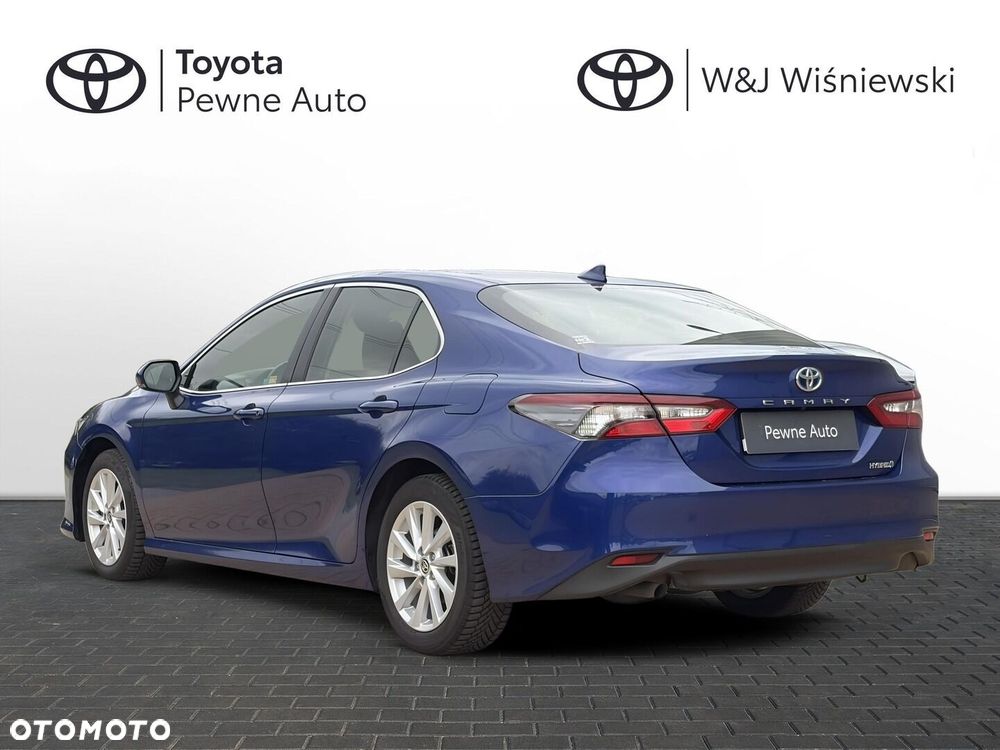 Toyota Camry 2.5 Hybrid Comfort CVT - 24