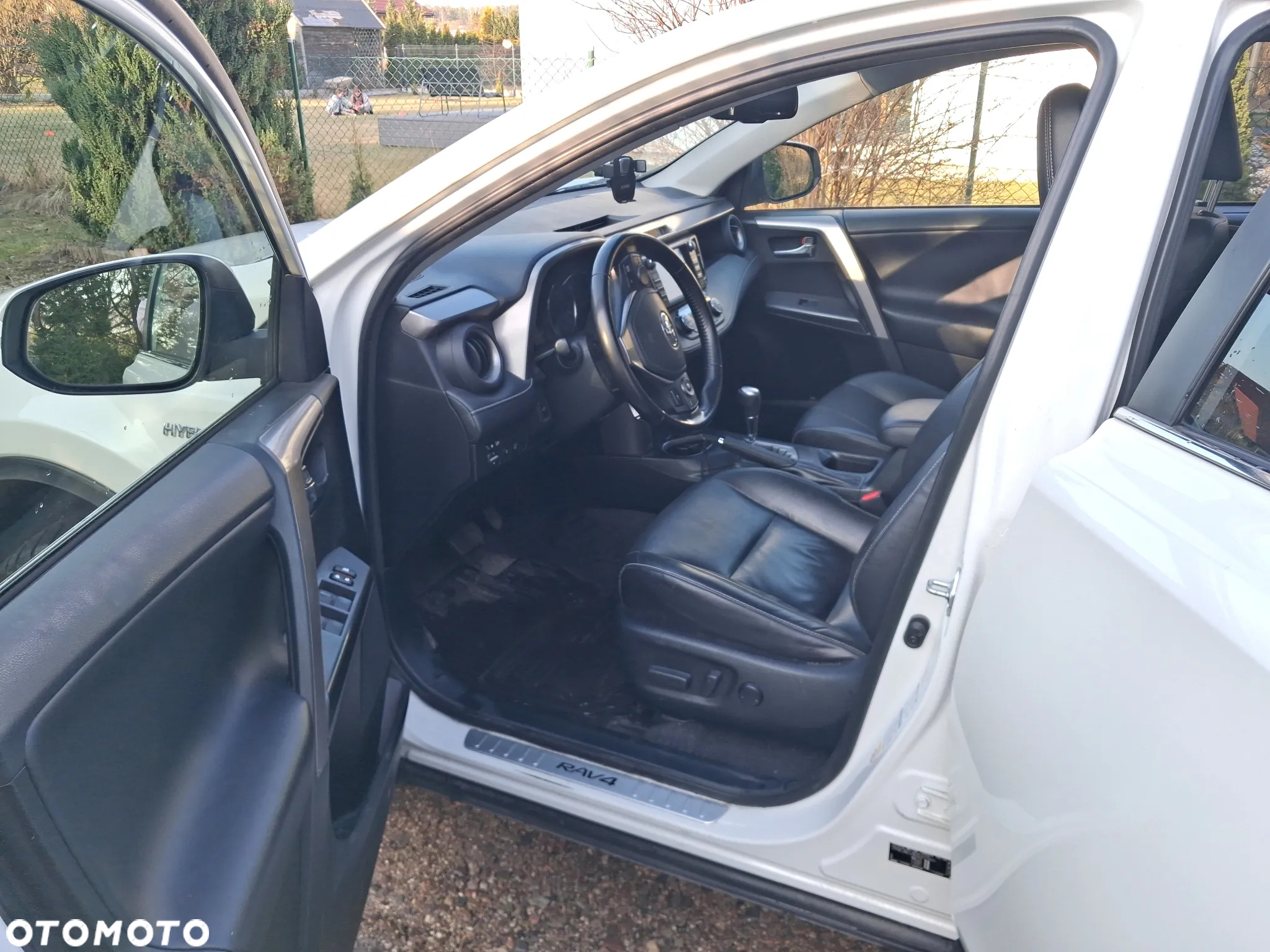 Toyota RAV4 Hybrid Premium 4x4 - 19