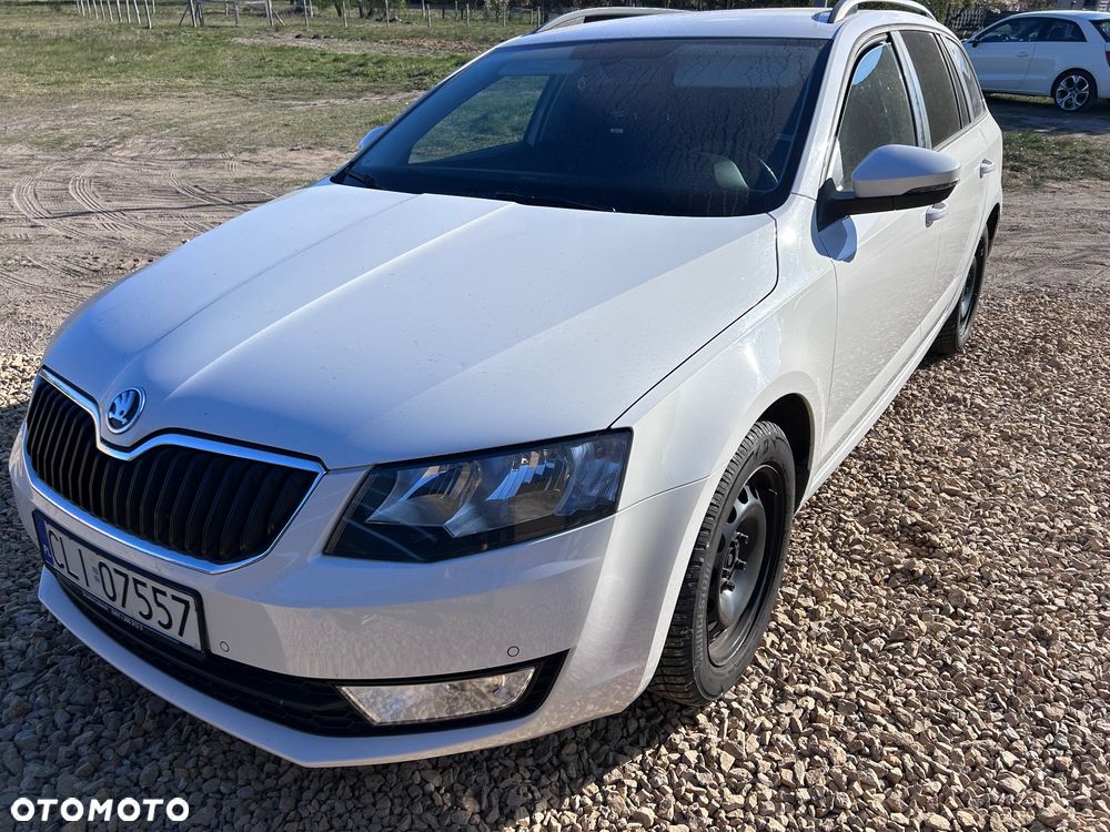 Skoda Octavia 1.6 TDI DPF DSG Elegance - 2