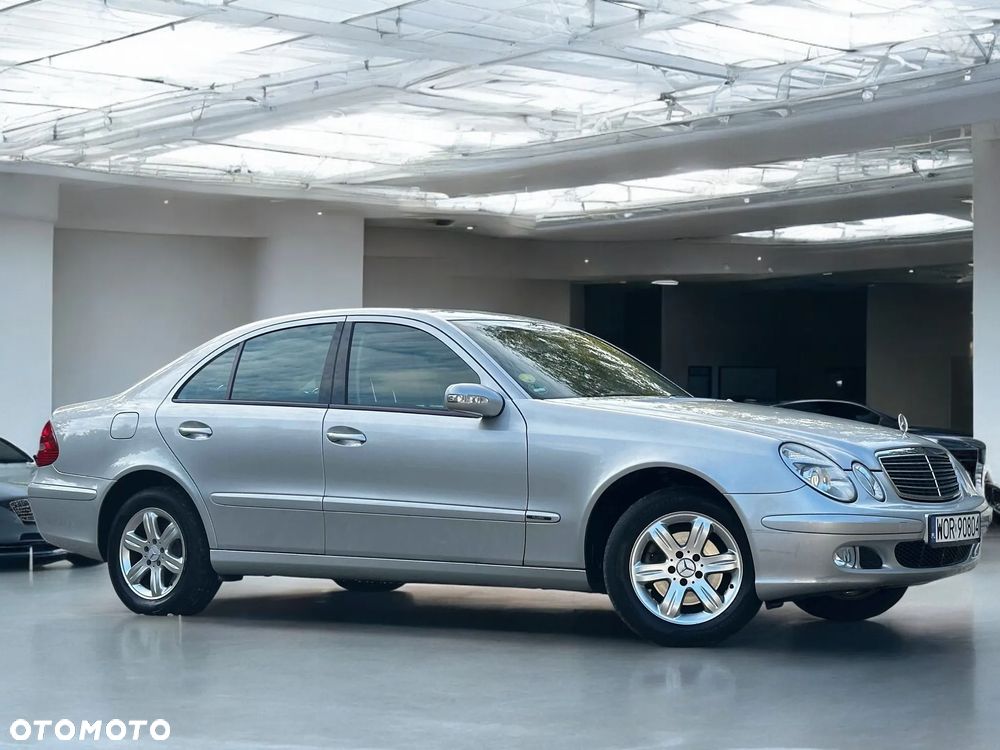 Mercedes-Benz Klasa E 240 Classic - 4