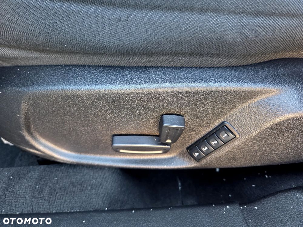 Ford Mondeo - 18