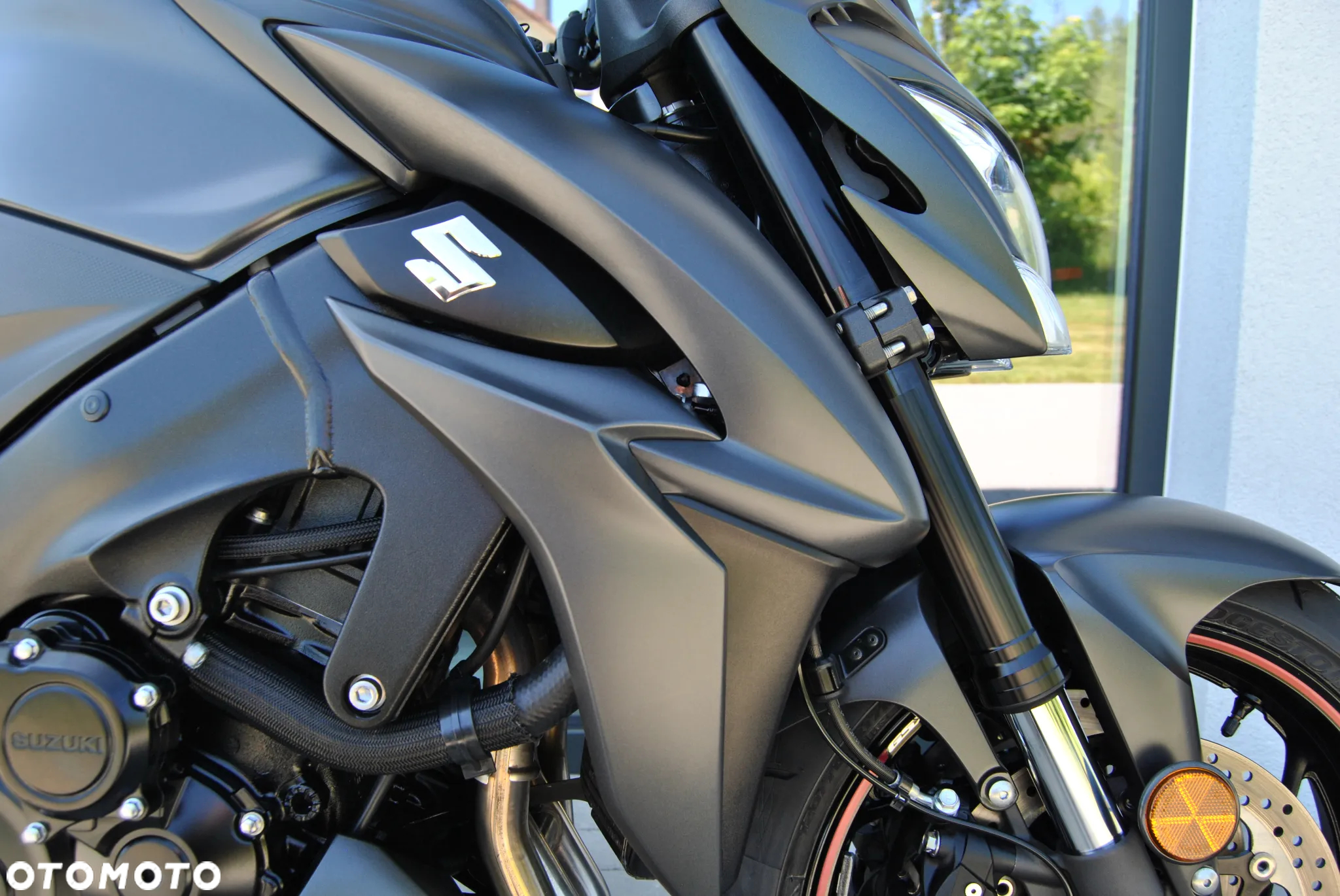 Suzuki GSX - 30