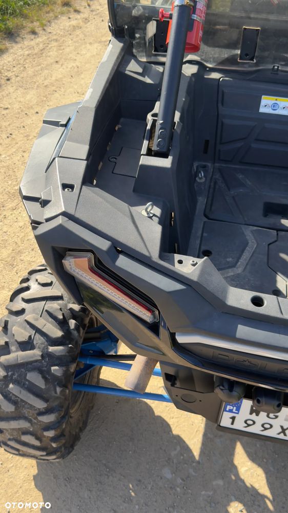 Polaris RZR - 28