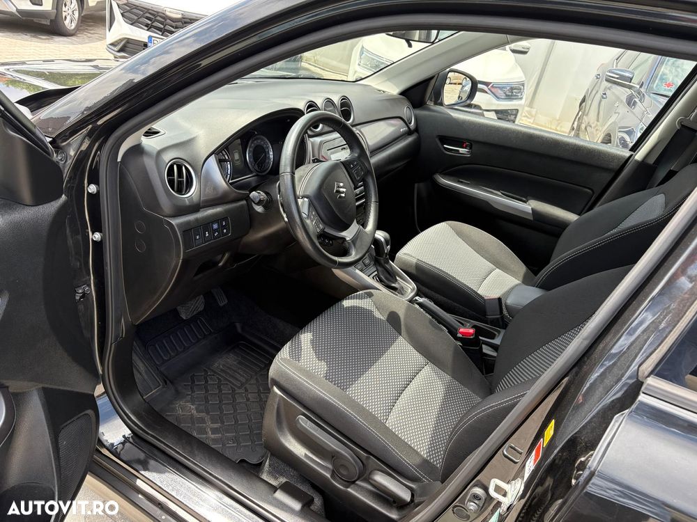 Suzuki Vitara 1.5 AllGrip HEV Passion - 9