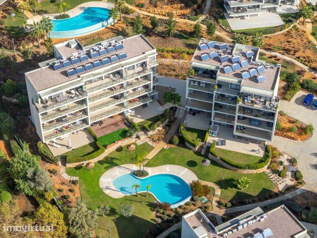 Magnífico apartamento T2 como novo na Praia da Rocha - Grande imagem: 2/30