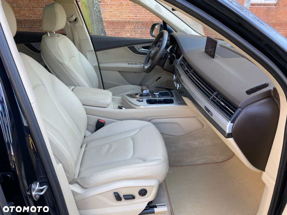 Audi Q7 - 3