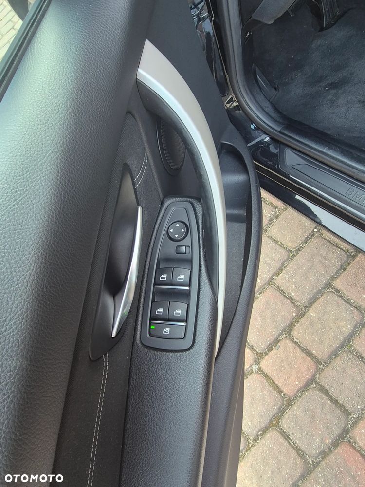 BMW Seria 3 318d Edition Luxury Line Purity - 17