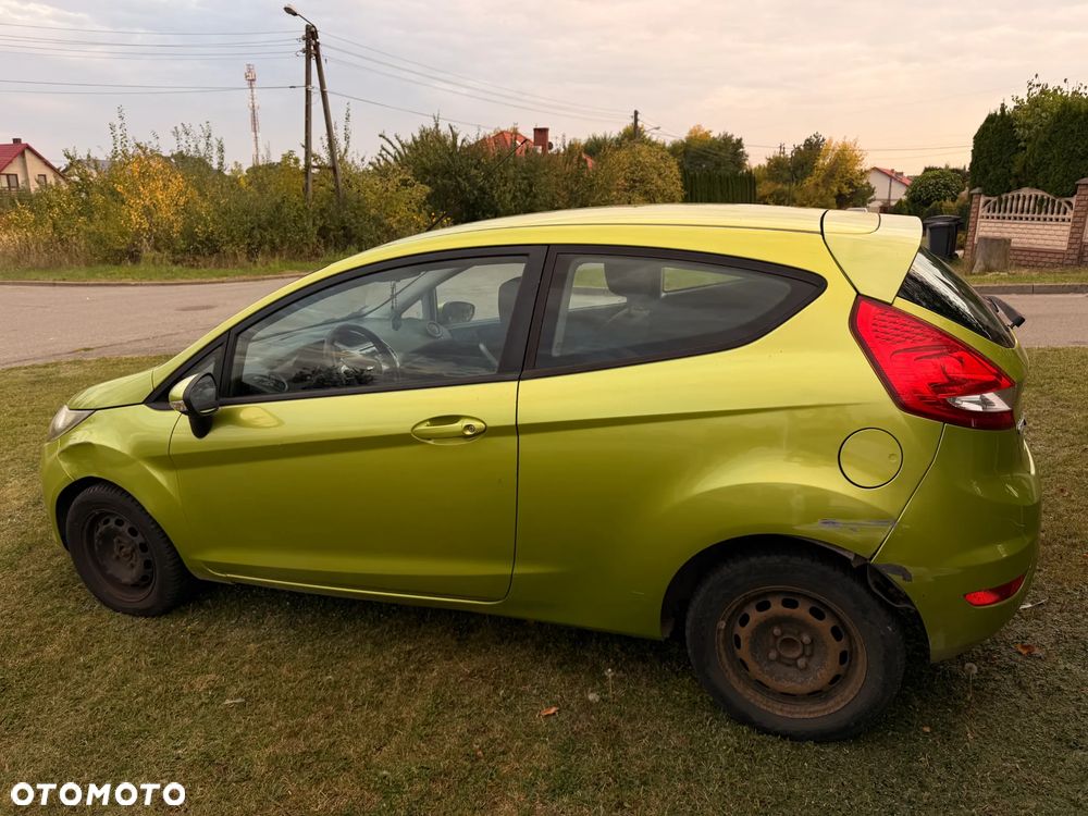 Ford Fiesta - 10