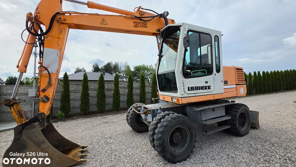 Liebherr A312 - 1