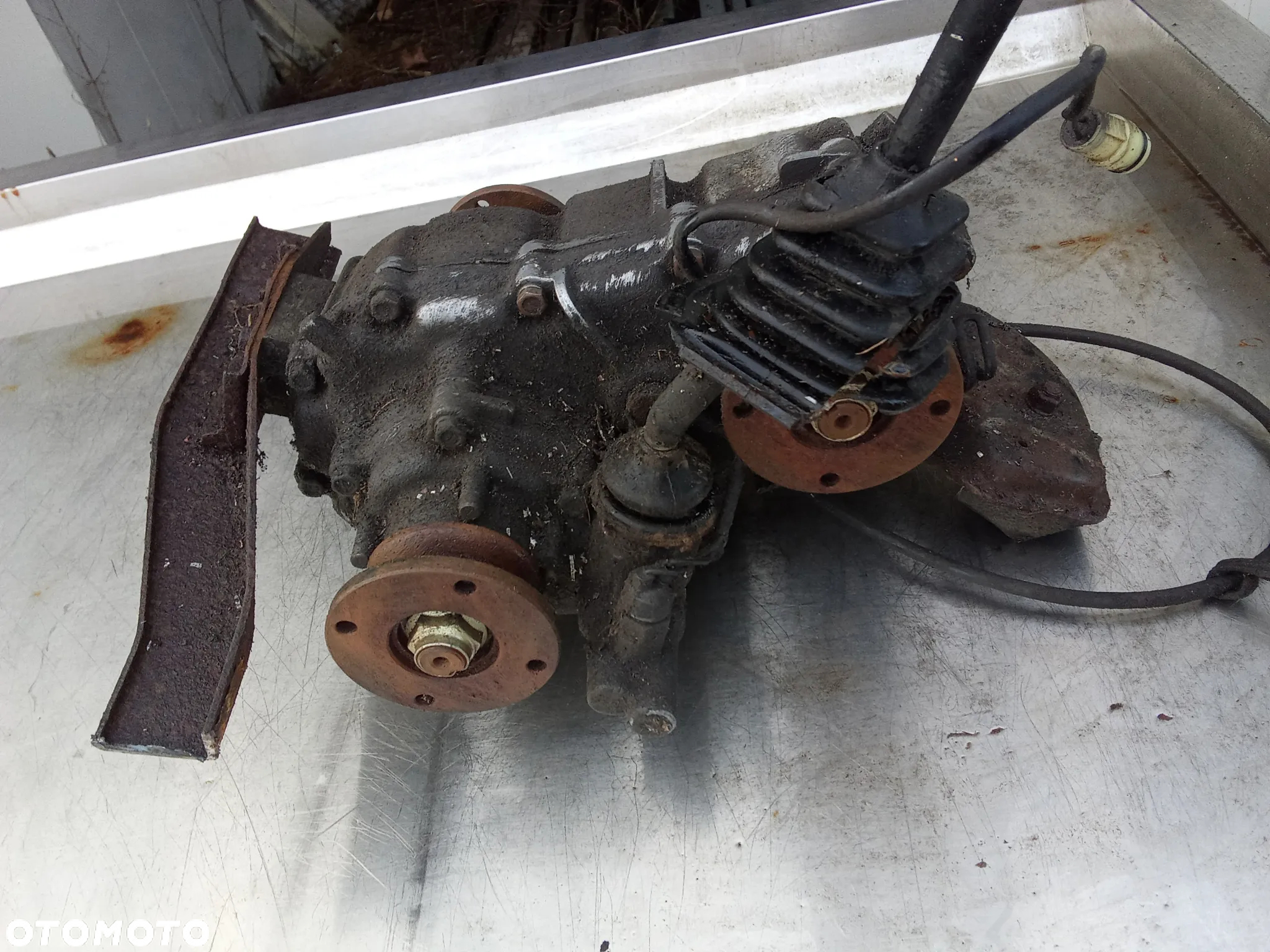 Suzuki Samurai 1.3 reduktor - 3