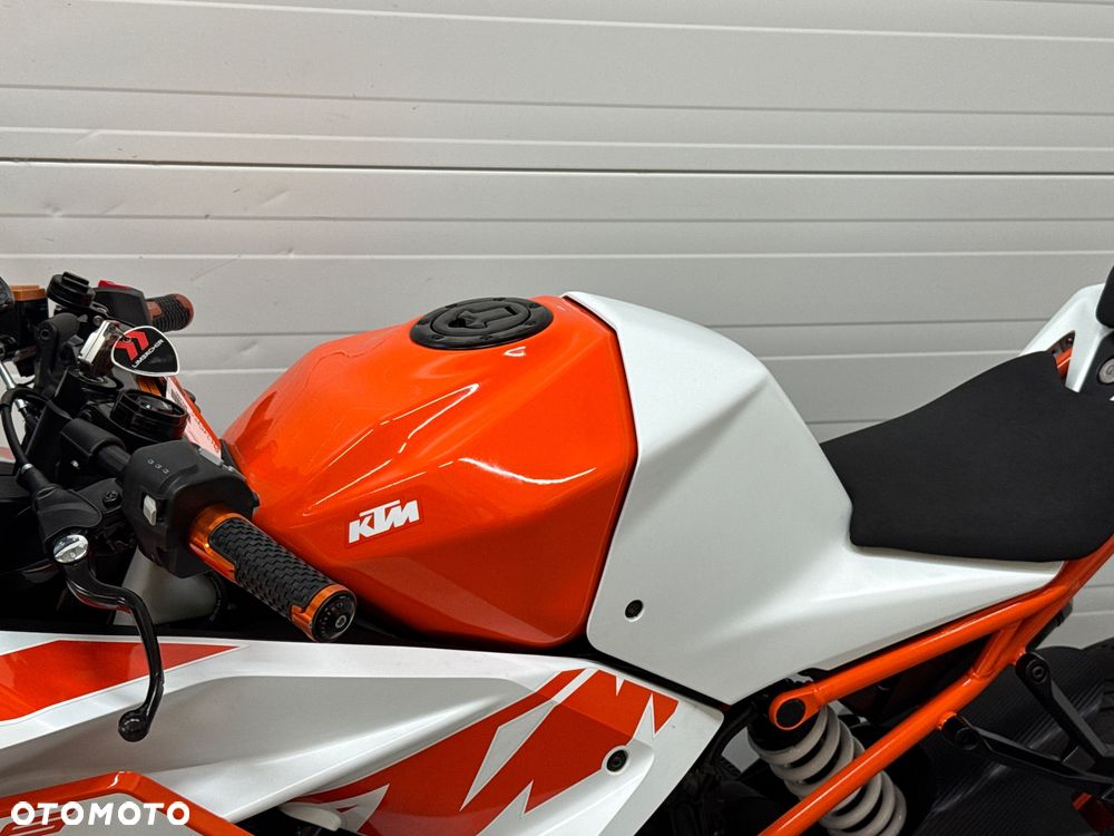 KTM RC 125 - 23