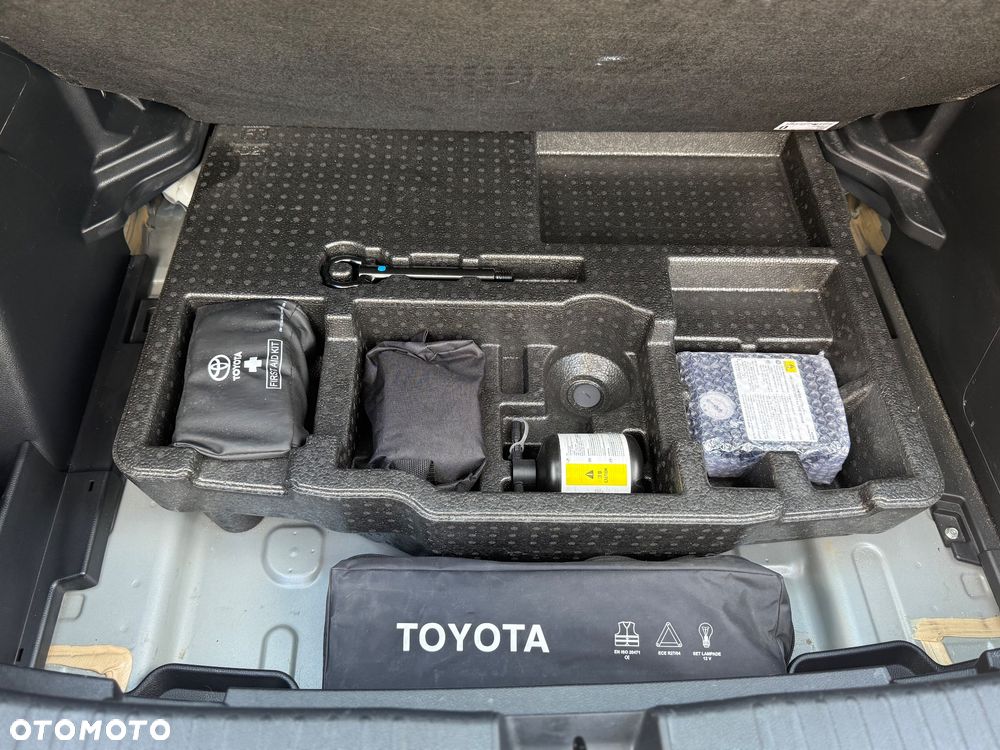 Toyota Yaris Cross 130 1.5 VVT-i AWD-i Style Plus - 27