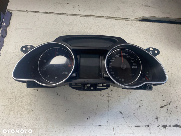 AUDI A5 8T 2.0 TFSI LICZNIK ZEGARY 8T0920901D