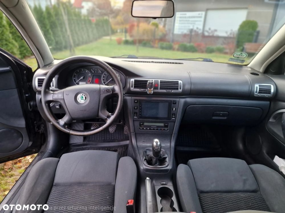 Skoda Superb 2.8 V6 Elegance - 12