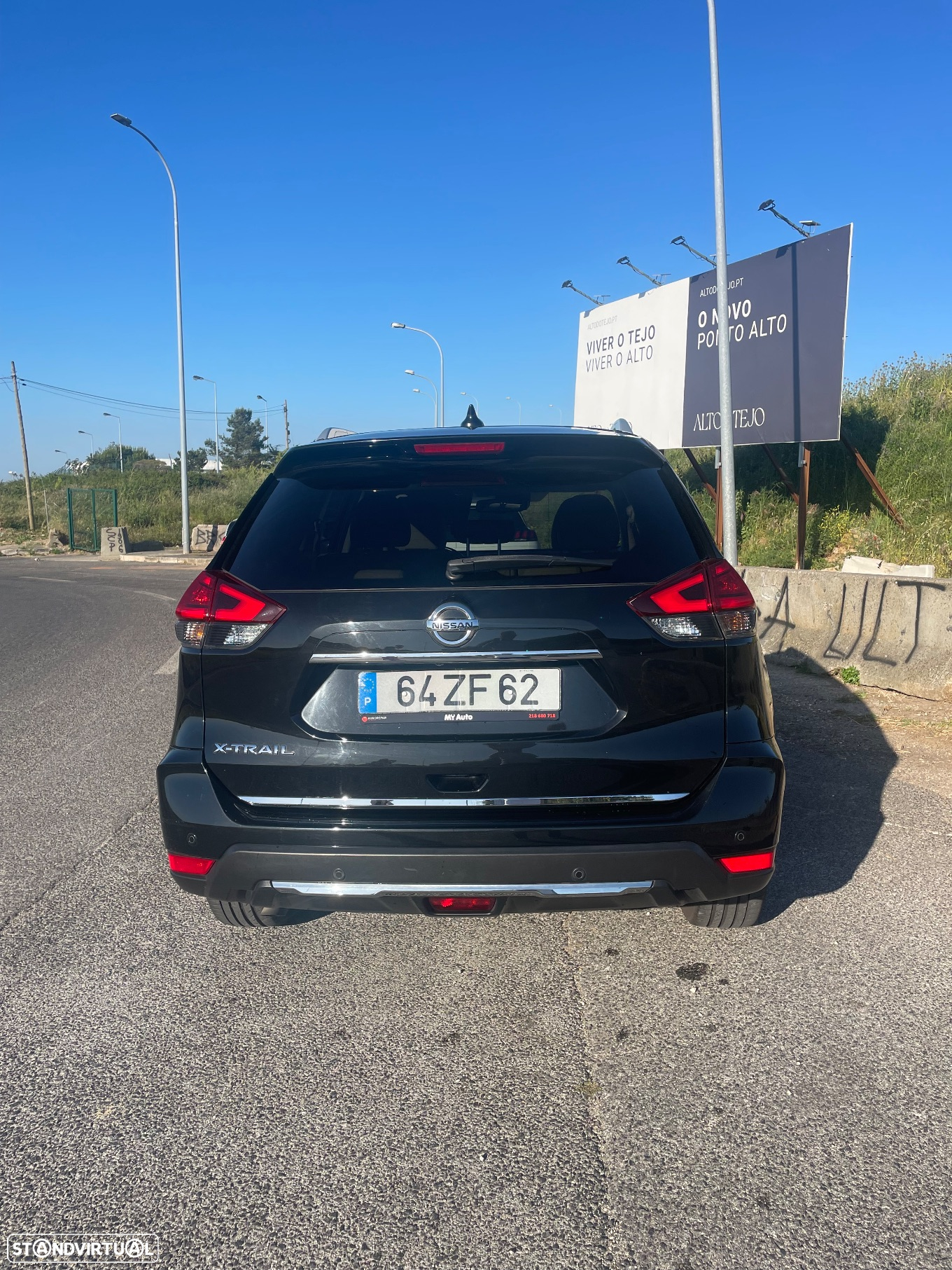 Nissan X-Trail 1.7 dCi Tekna 7L - 3