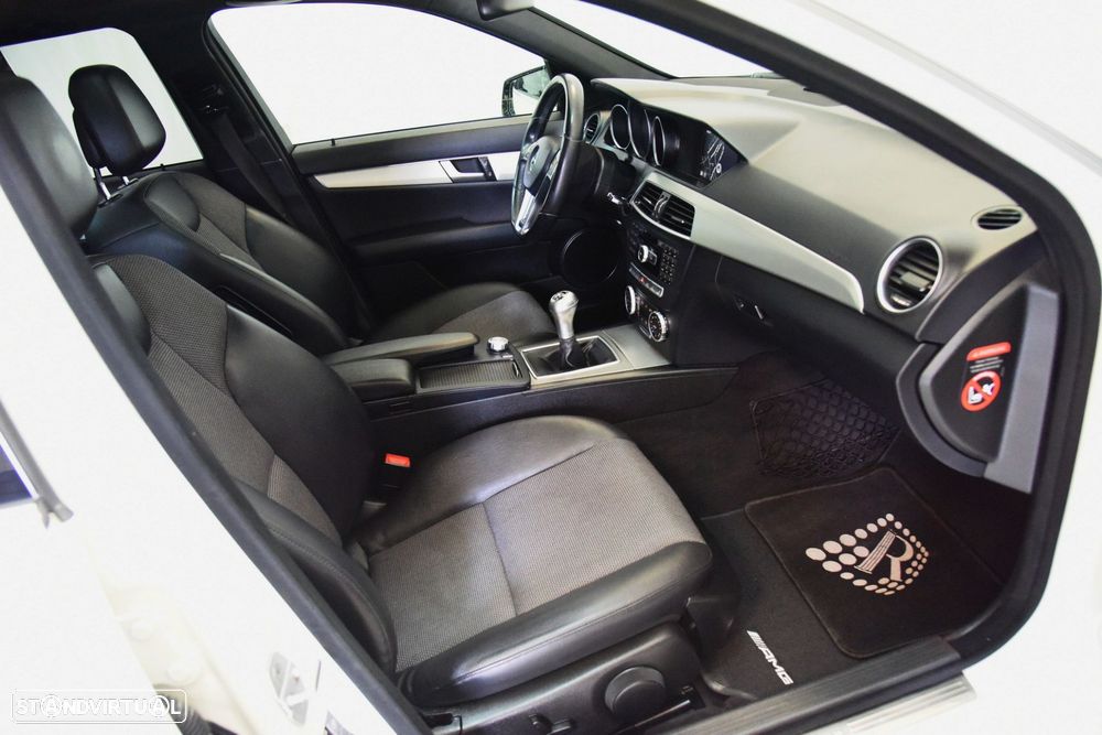 Mercedes-Benz C 250 - 23