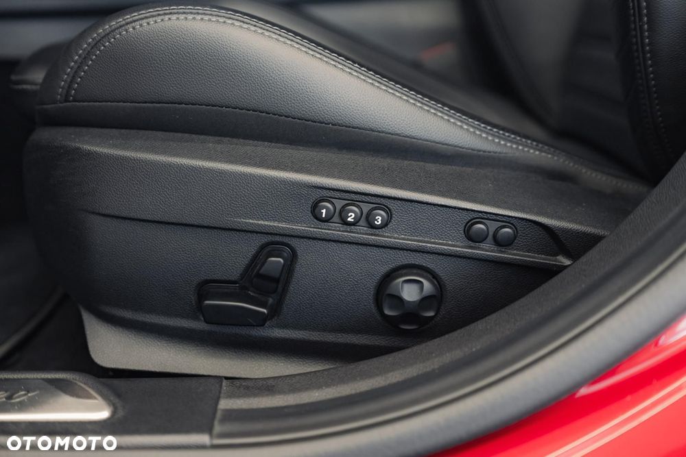 Alfa Romeo Giulia 2.0 Turbo Veloce Q4 - 29