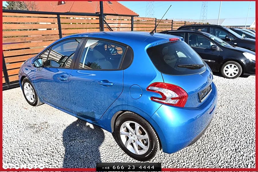 Peugeot 208 1.4 VTi Allure - 10