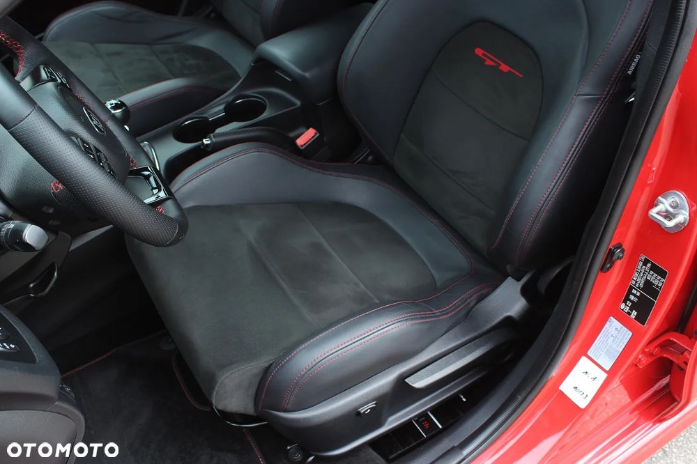 Kia Ceed 1.6 T-GDI OPF GT - 28