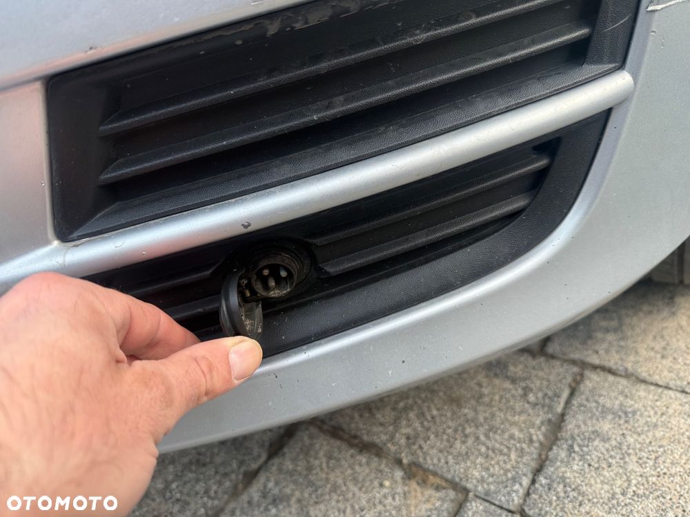 Volkswagen Golf - 10