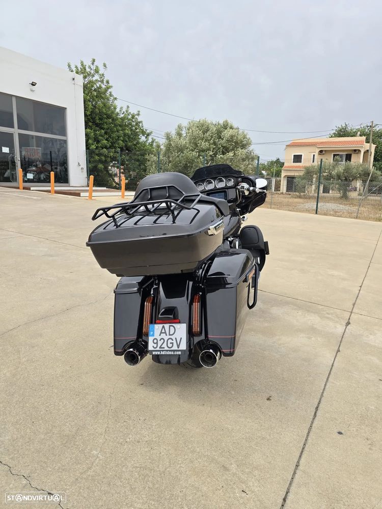 Harley-Davidson FLHXS Street Glide 117 CVO - 3