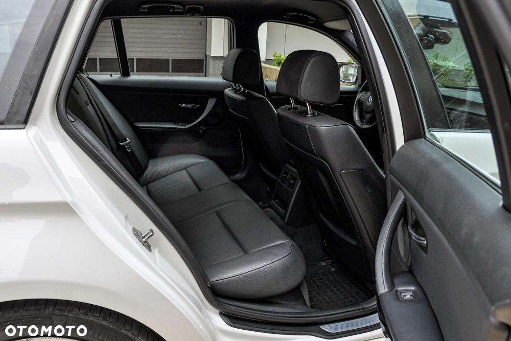 BMW Seria 3 - 13