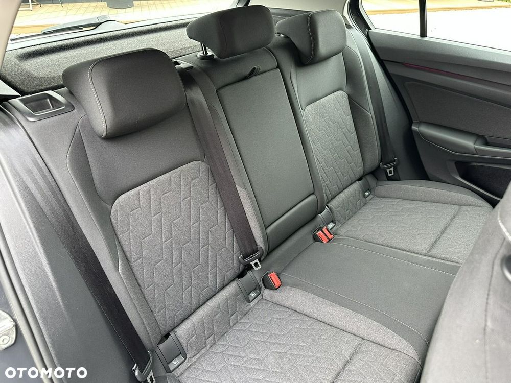 Volkswagen Golf - 17