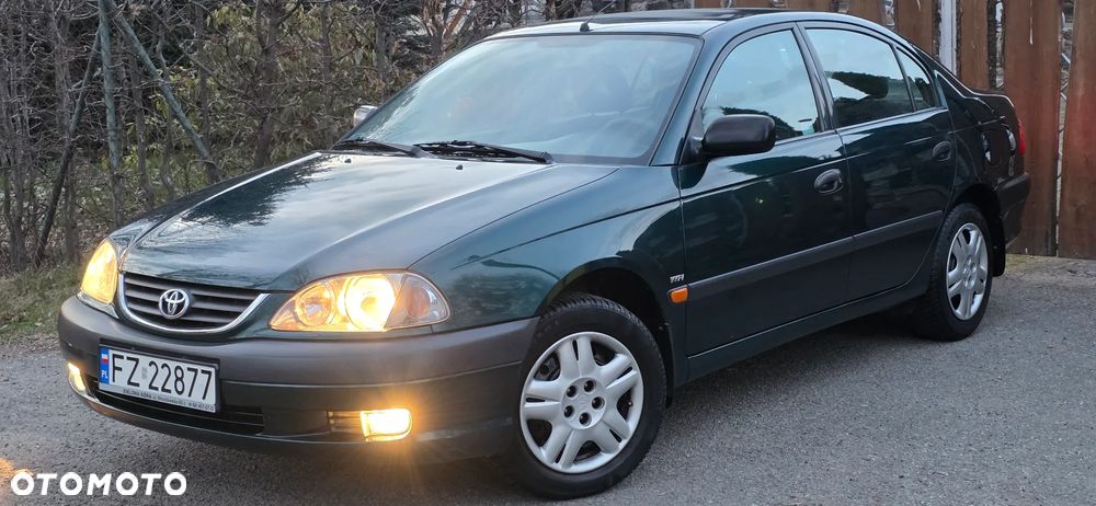 Toyota Avensis 1.6 VVT-i Terra Plus - 18