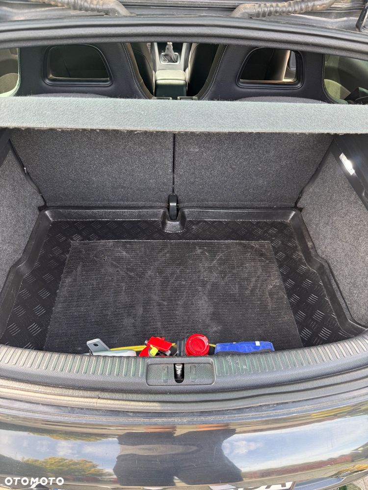 Volkswagen Scirocco 2.0 TDI - 18