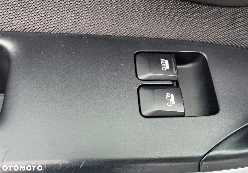 Kia Ceed - 19