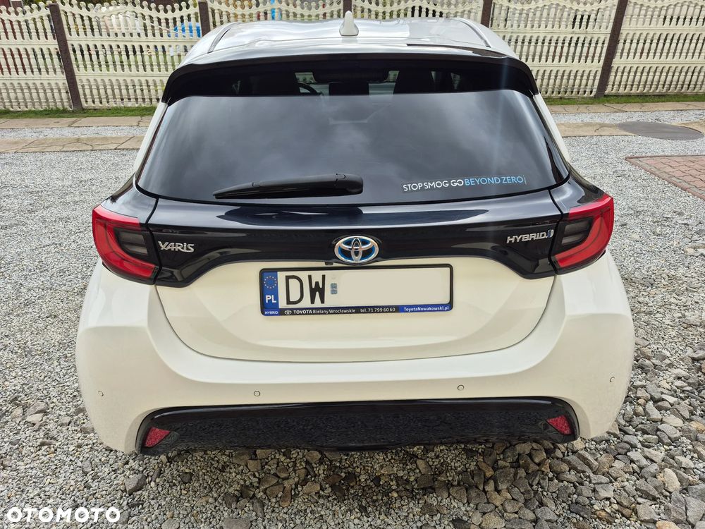 Toyota Yaris Hybrid 1.5 Executive - 5