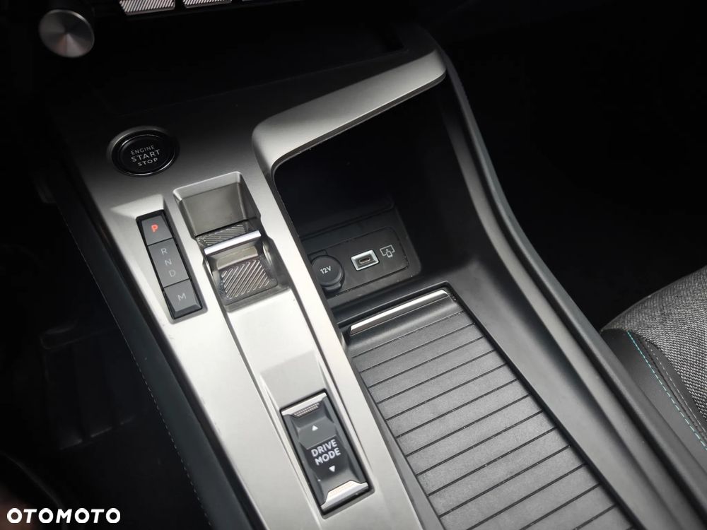 Peugeot 408 1.2 PureTech Allure S&S EAT8 - 9