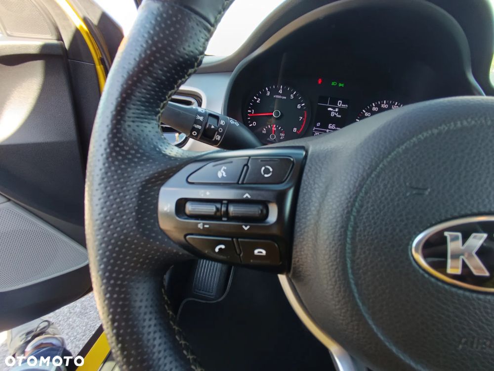 Kia Stonic 1.4 L - 12