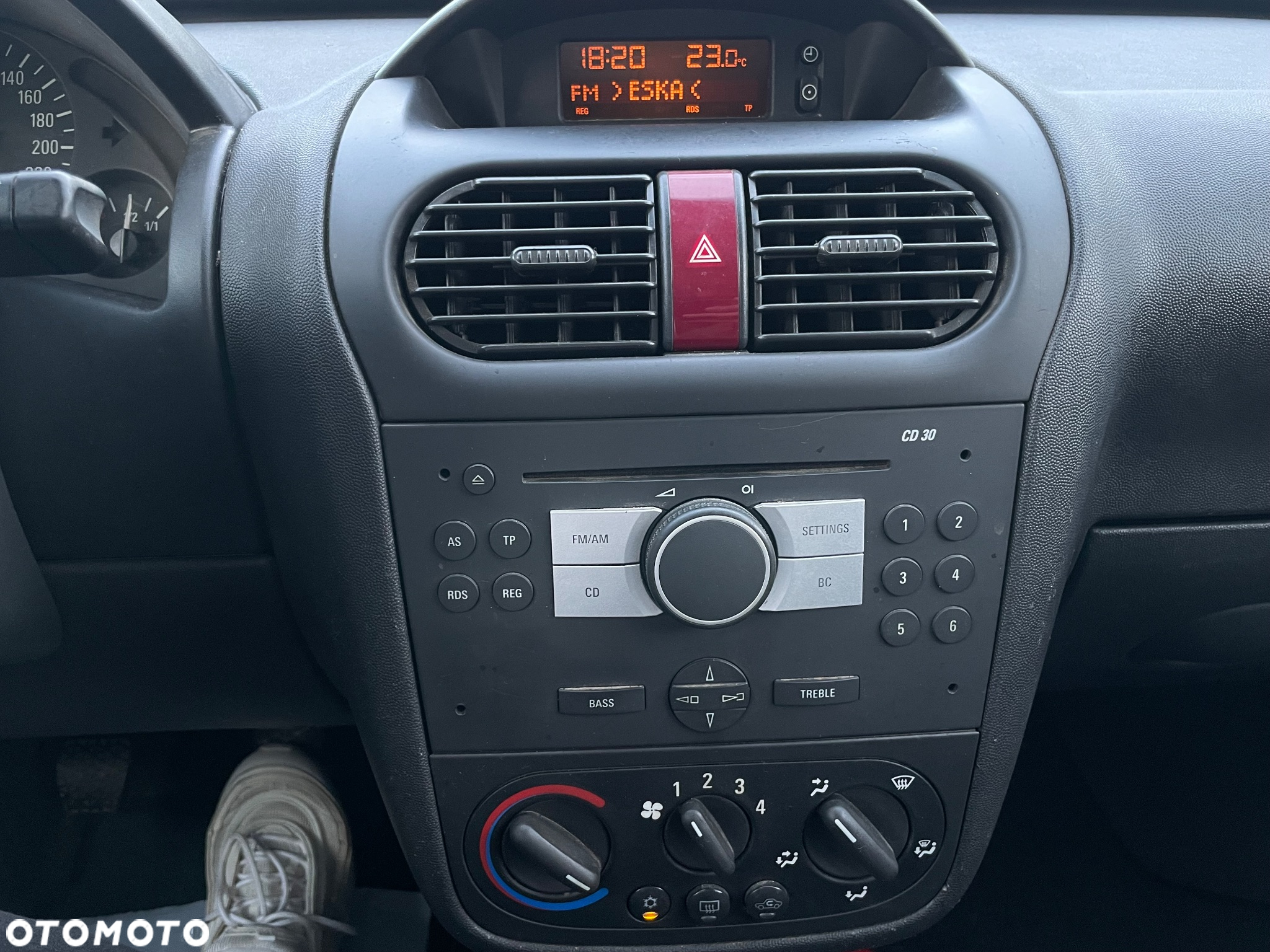 Opel Combo Tour 1.4 Enjoy - 9