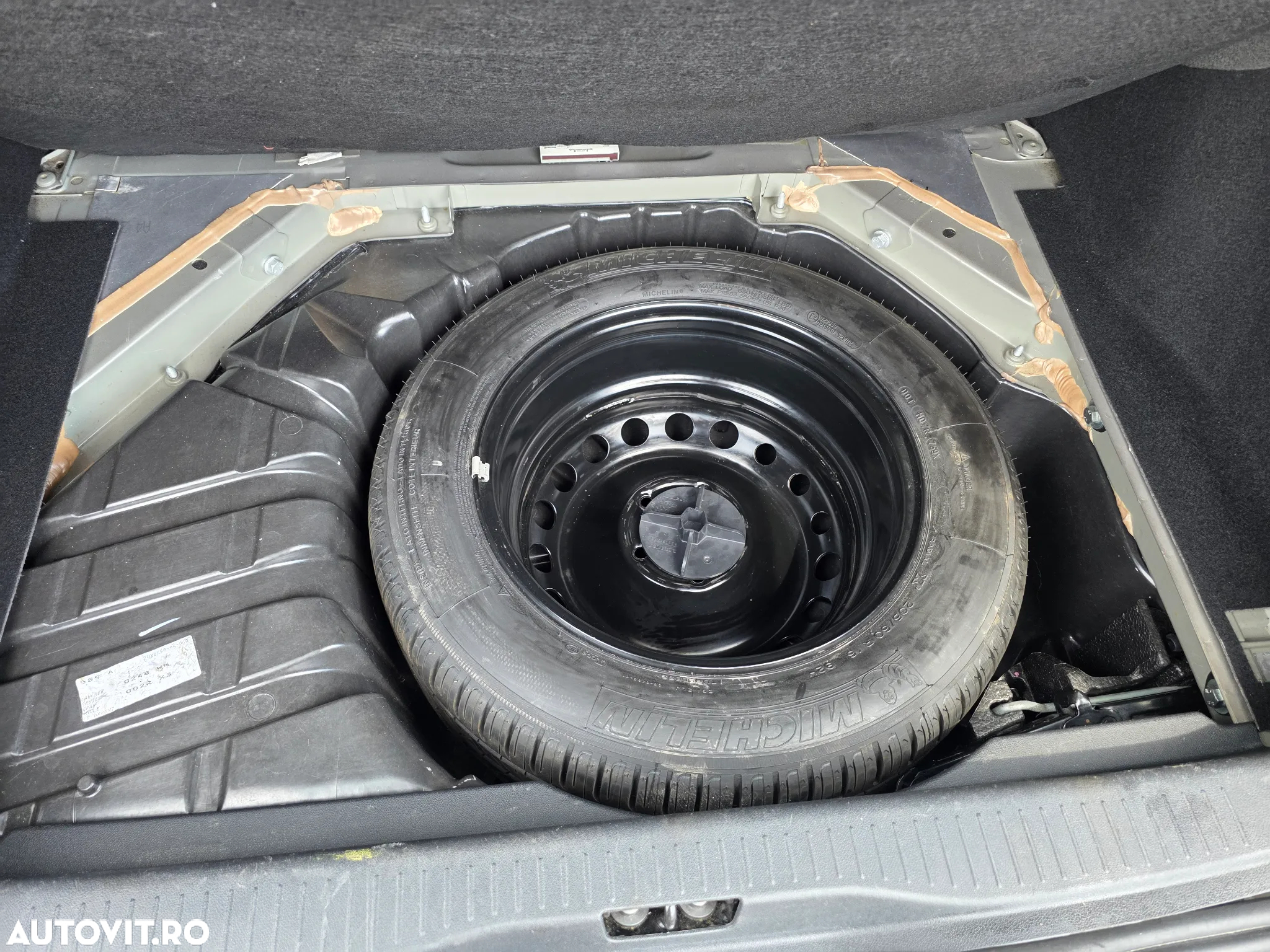 Renault Scenic ENERGY TCe 130 INTENS - 20
