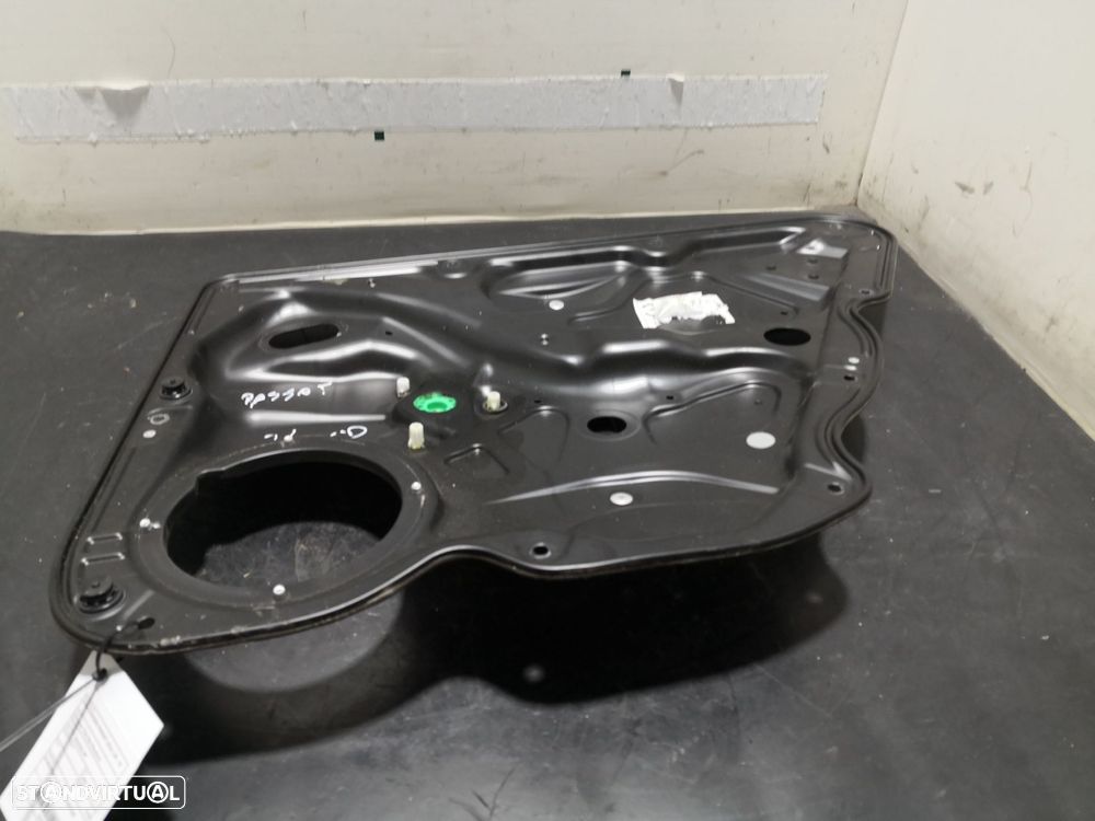 Elevador Trás Dto Electrico Volkswagen Passat (3C2) - 1