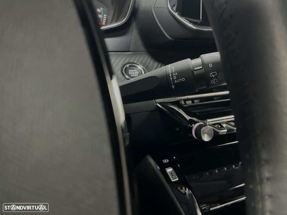 Peugeot e-208 50 kWh Allure - 14