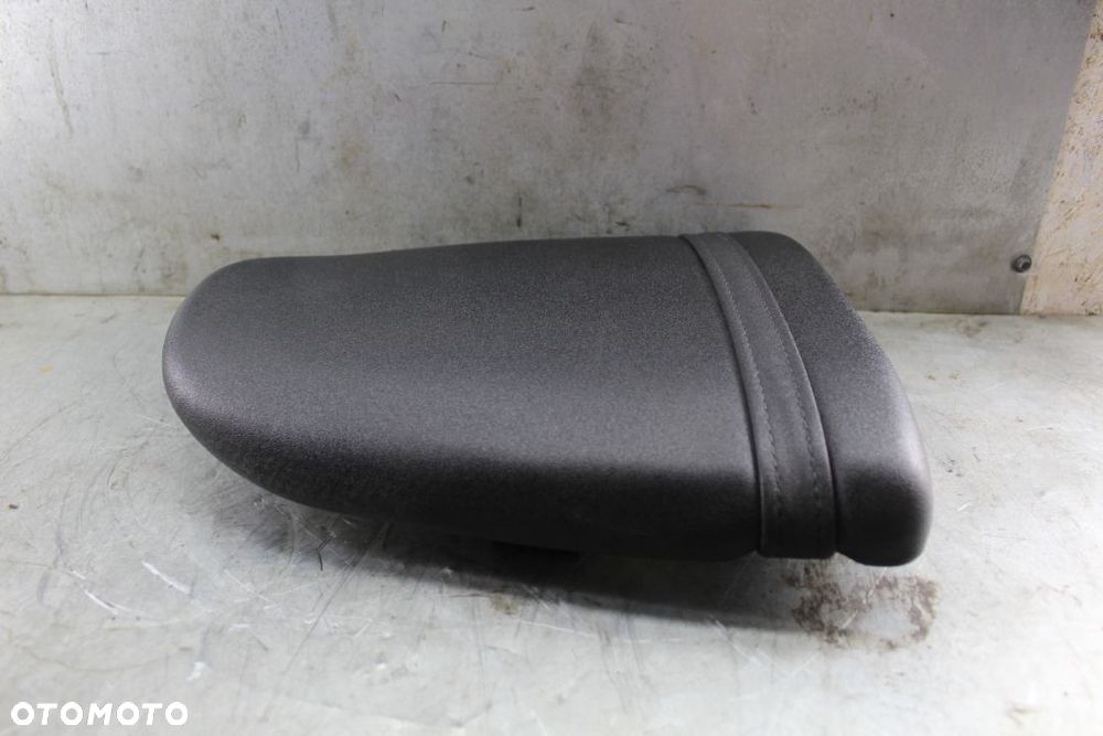 Suzuki GSX-R 600 02r SRAD K1 K-2 K-3 Kanapa siedzenie pasażera